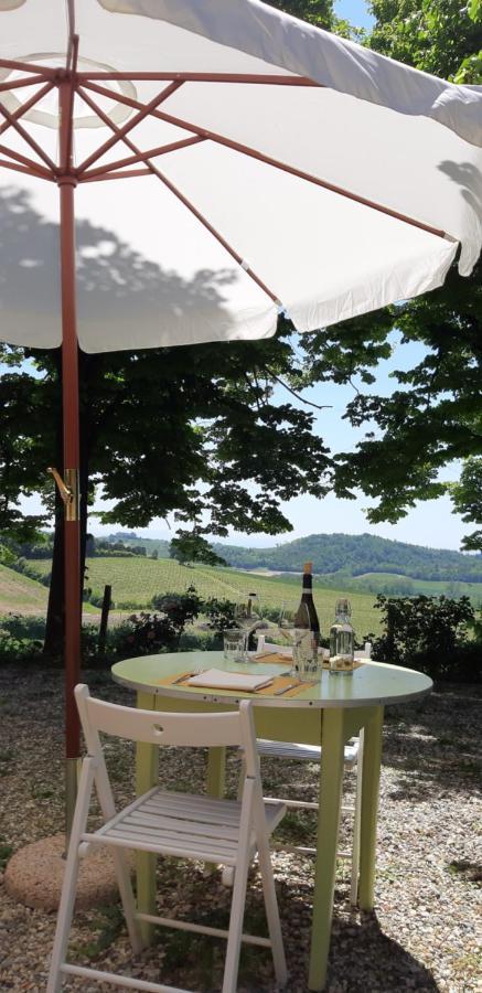 Monfra - Ospitalita Rurale, Vigneti E Cantina Vignale Monferrato